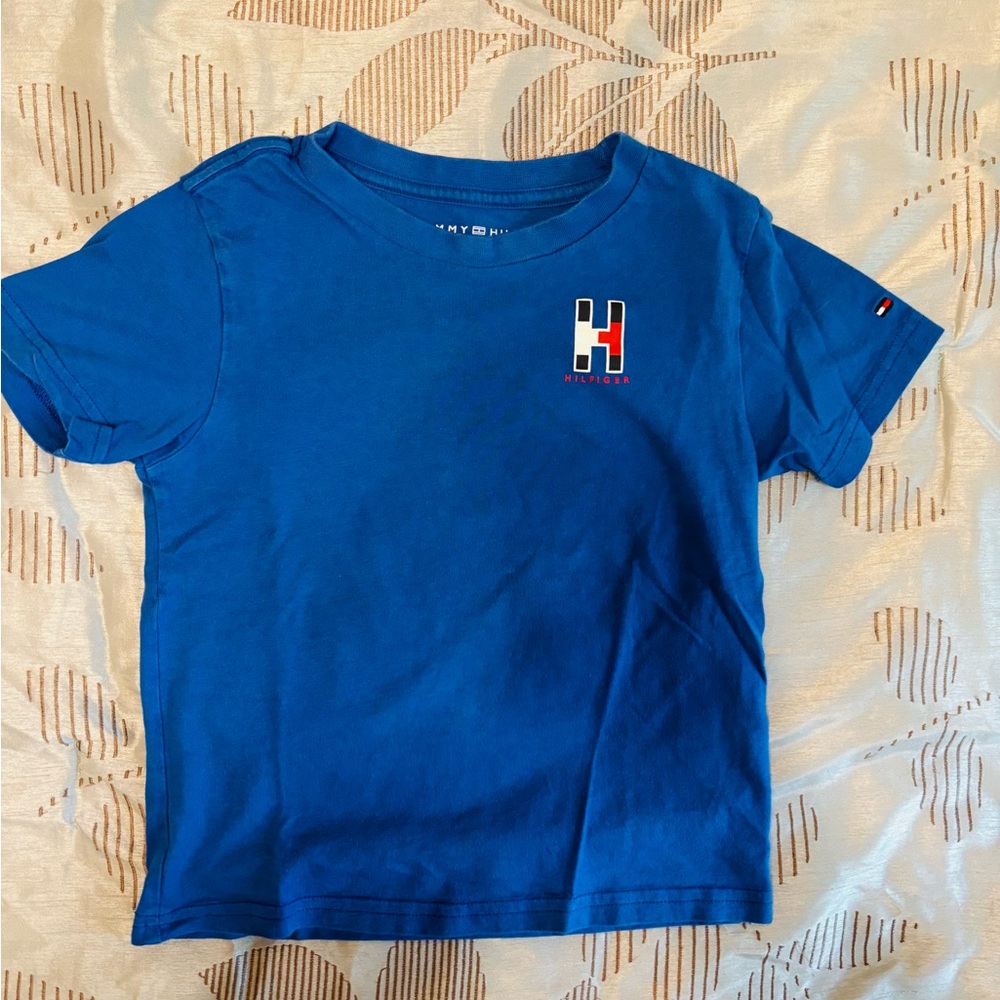 🔵 Tommy Hilfiger Boys Logo Tee | Size 4T | Classic Cool